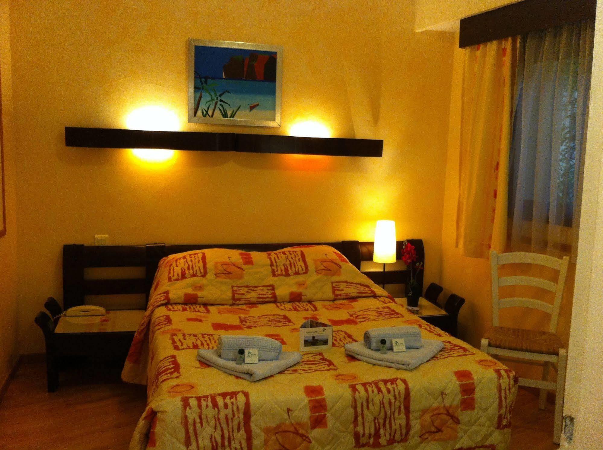 Hotel Bahia Villeneuve-Loubet Eksteriør bilde